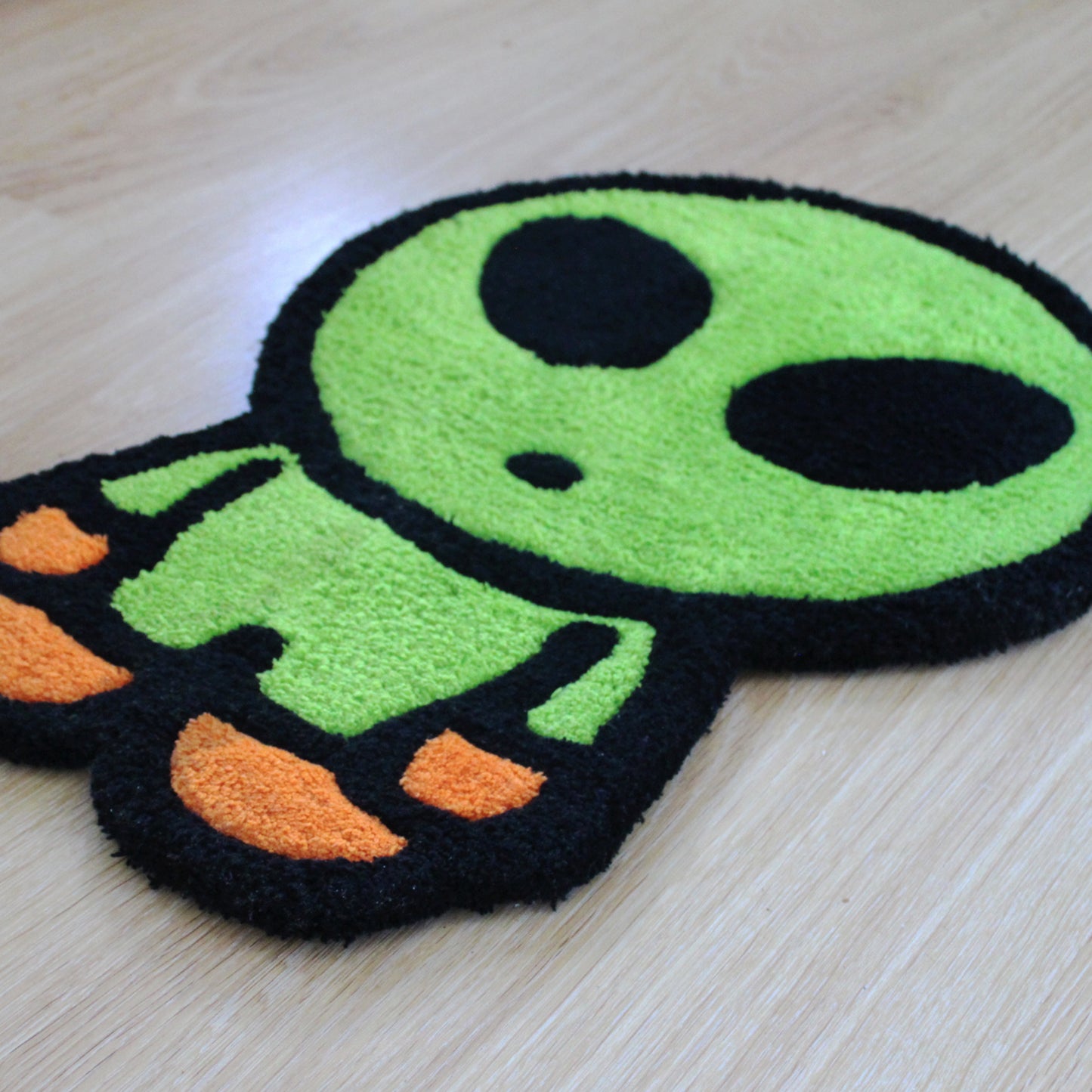 DMOVDO - ALIEN RUG (40 × 57 cm / 15.7 × 22.4 in)